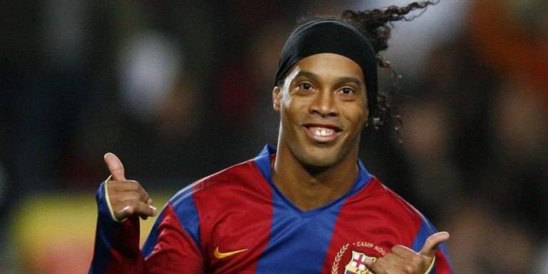 Ronaldinho Mejor Jugador De La Decada