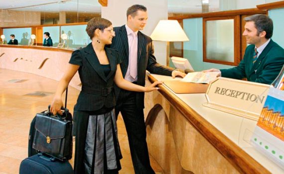 hotelería en francés