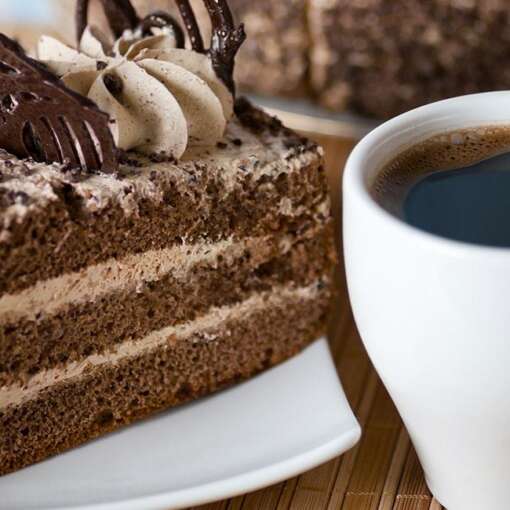 café y pastel